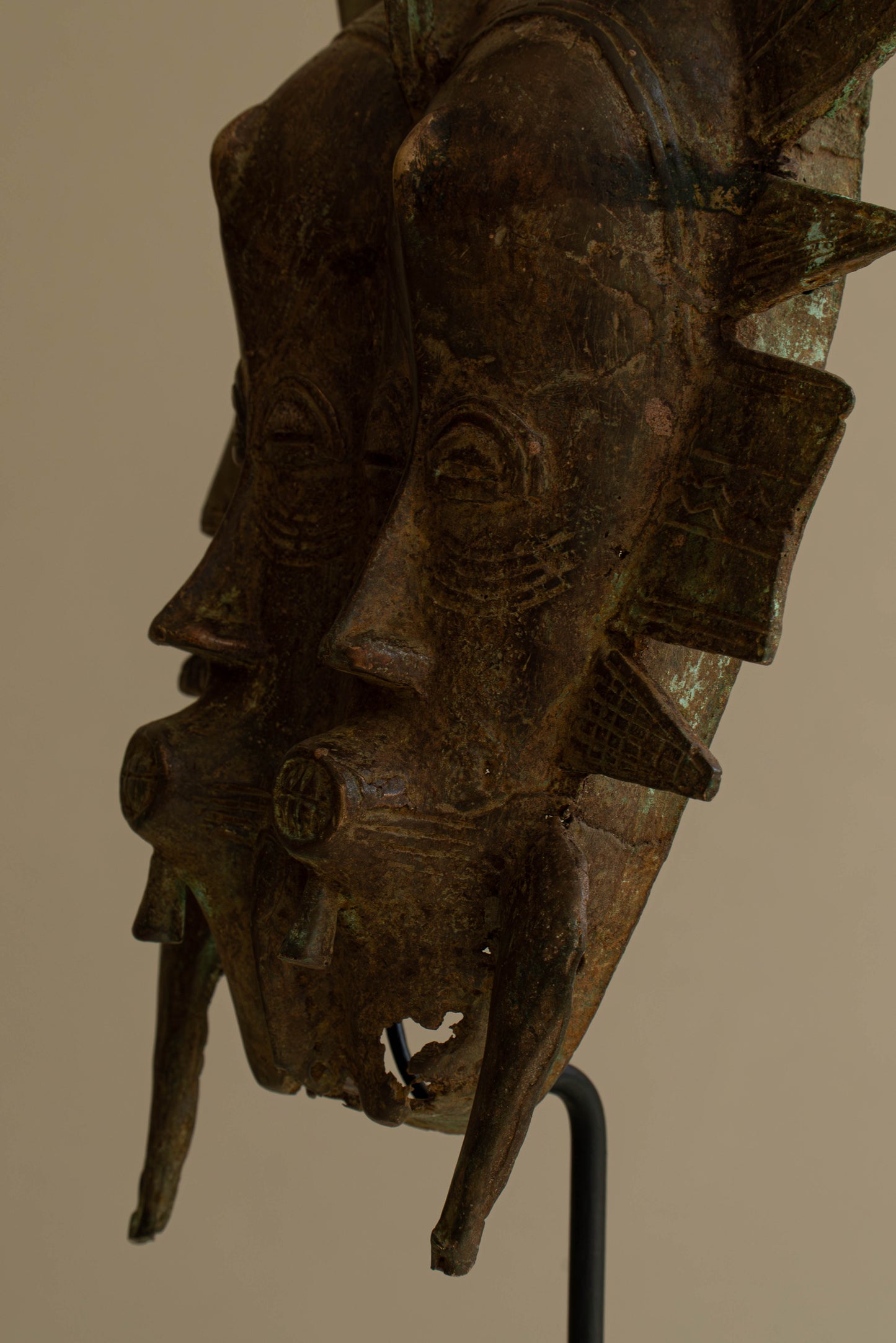 MASQUE DOUBLE KPÉLIÉ