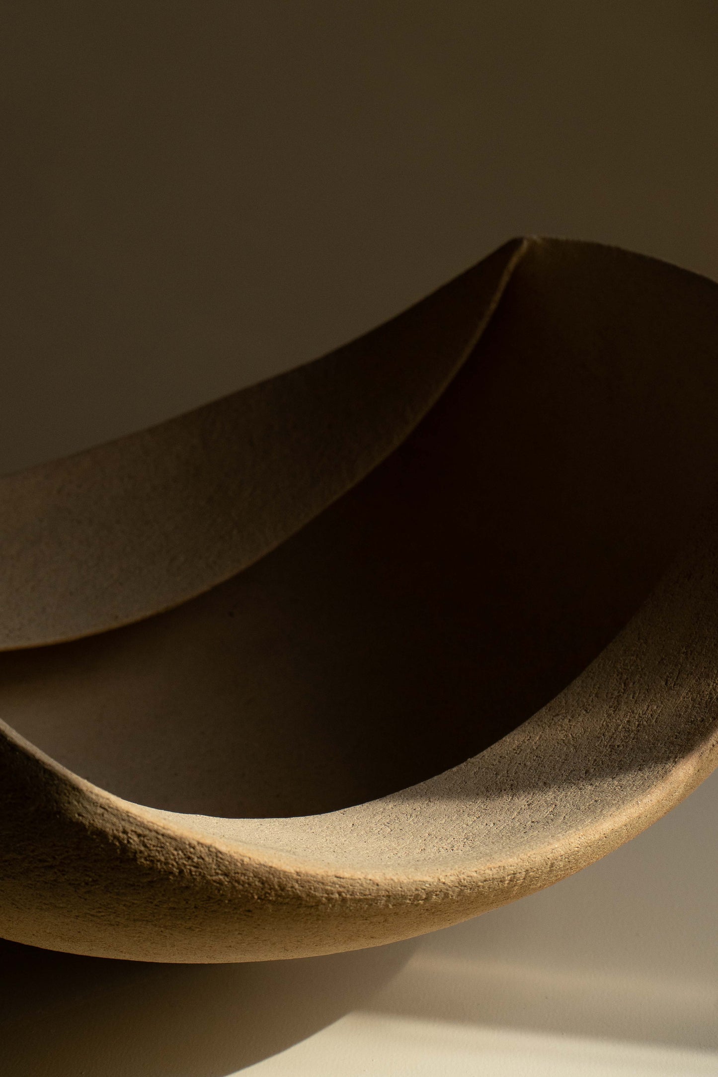 Grande coupe grès brut