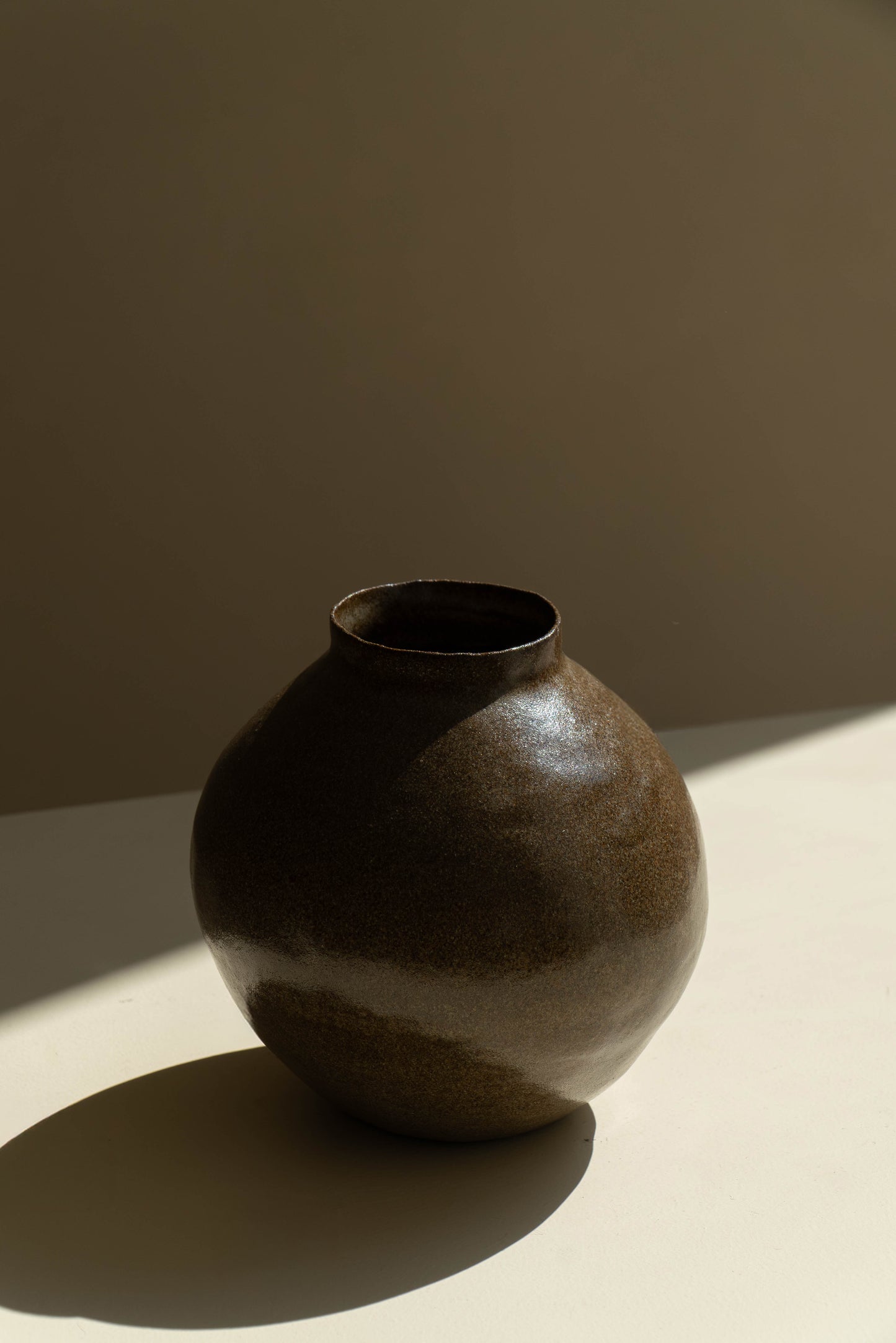 Vase Milk 00