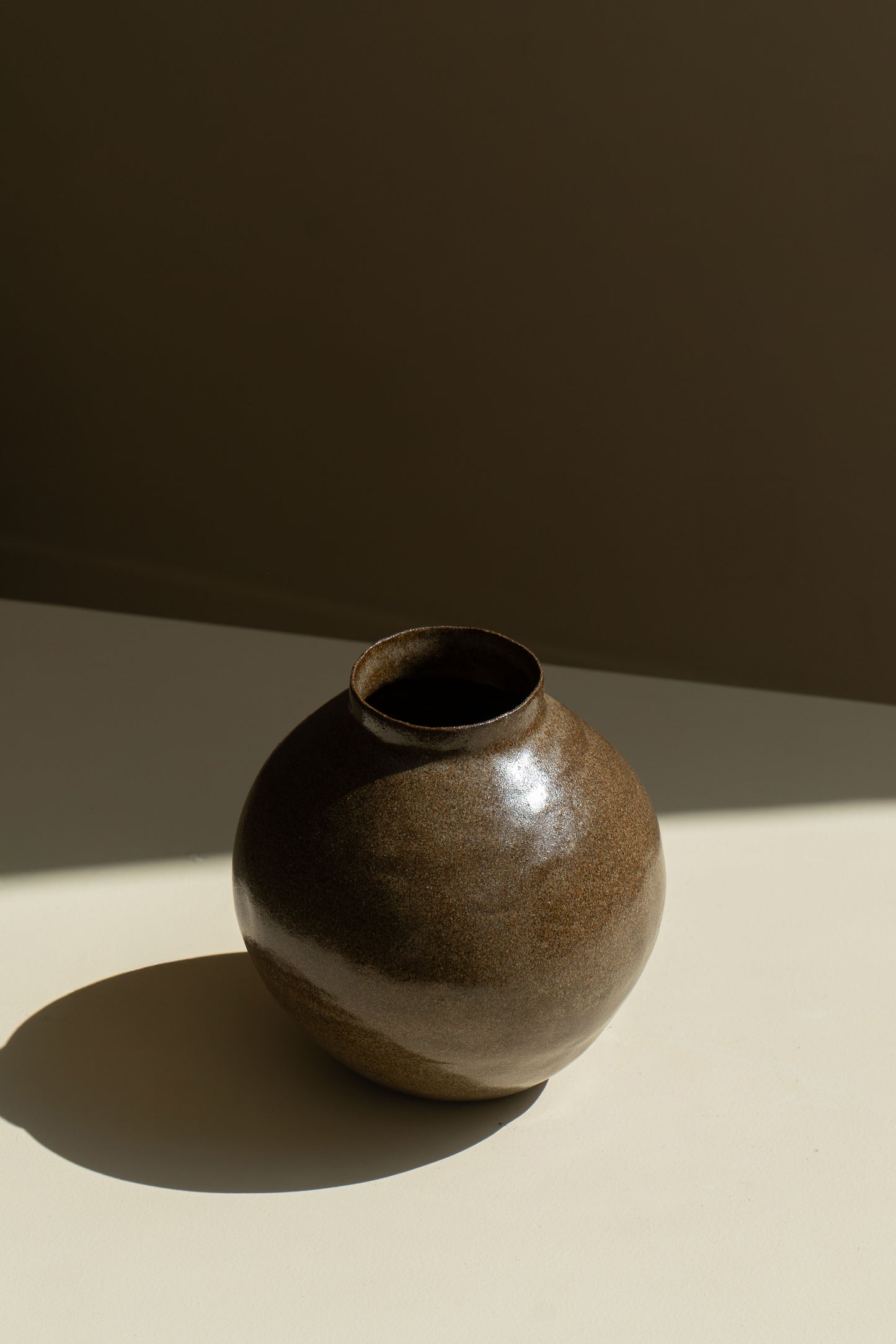Vase Milk 00