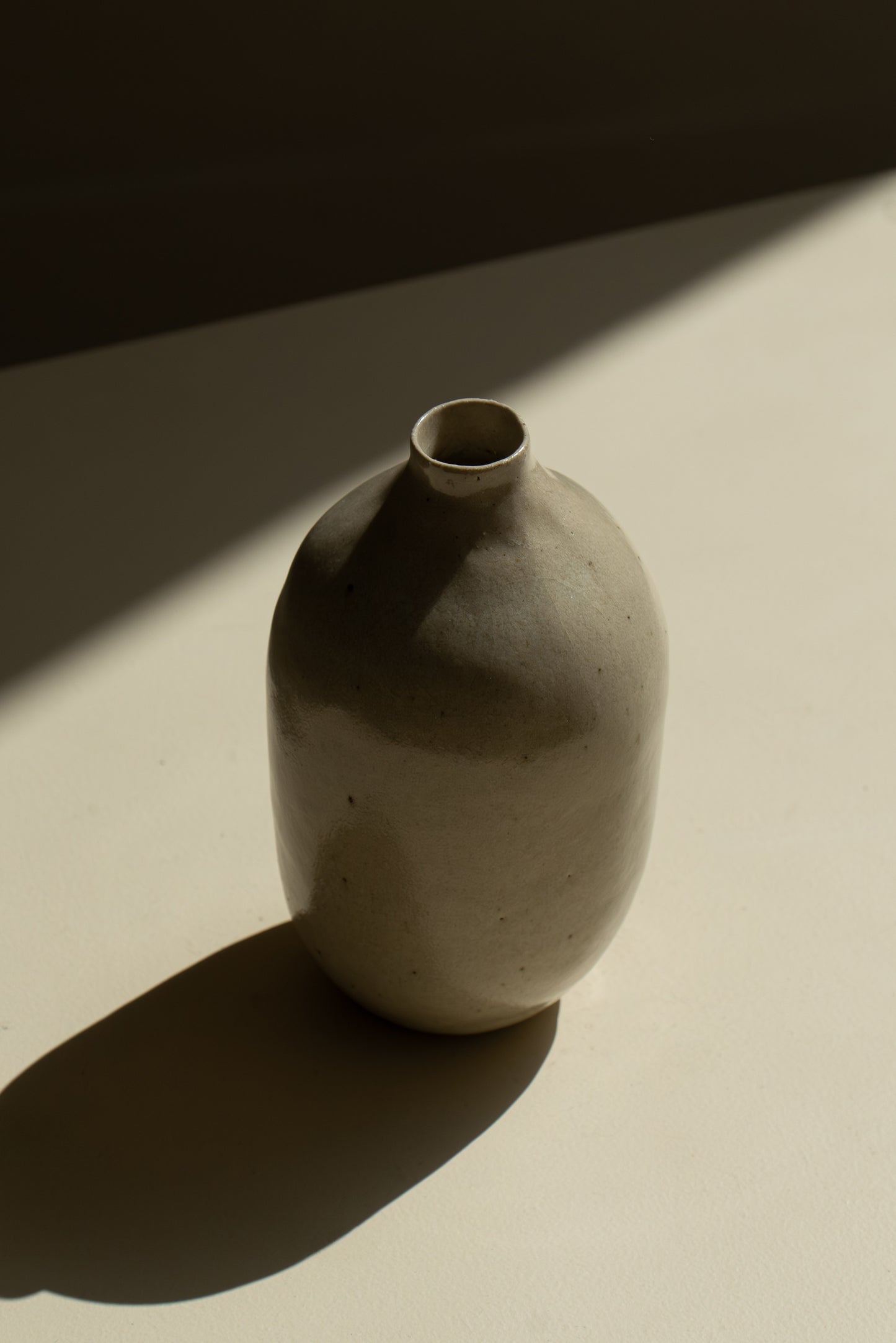 Vase Milk 00