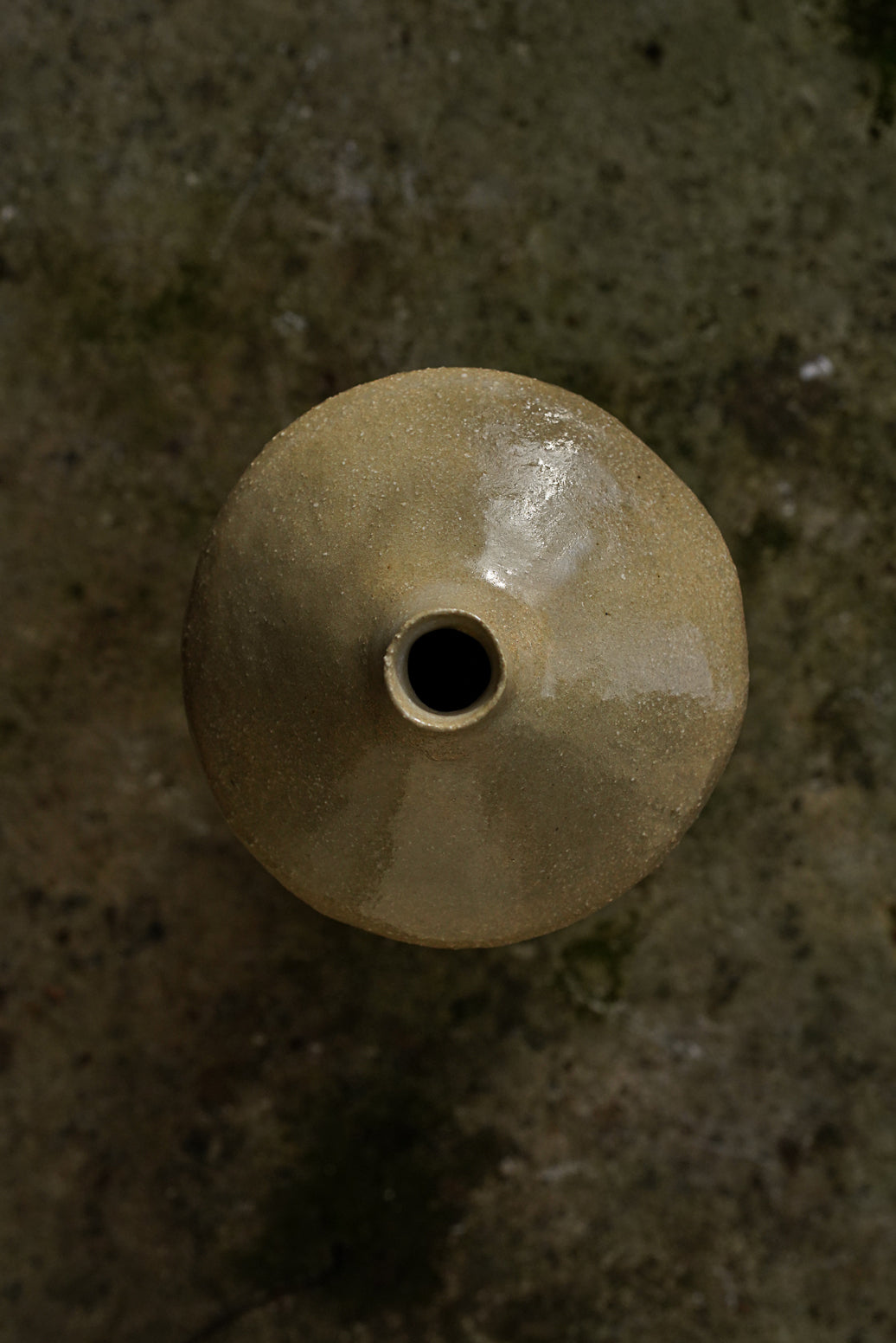 VASE OCHRE 9