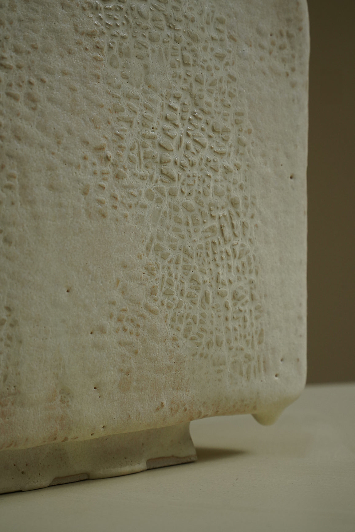 VASE BLANC TEXTURÉ
