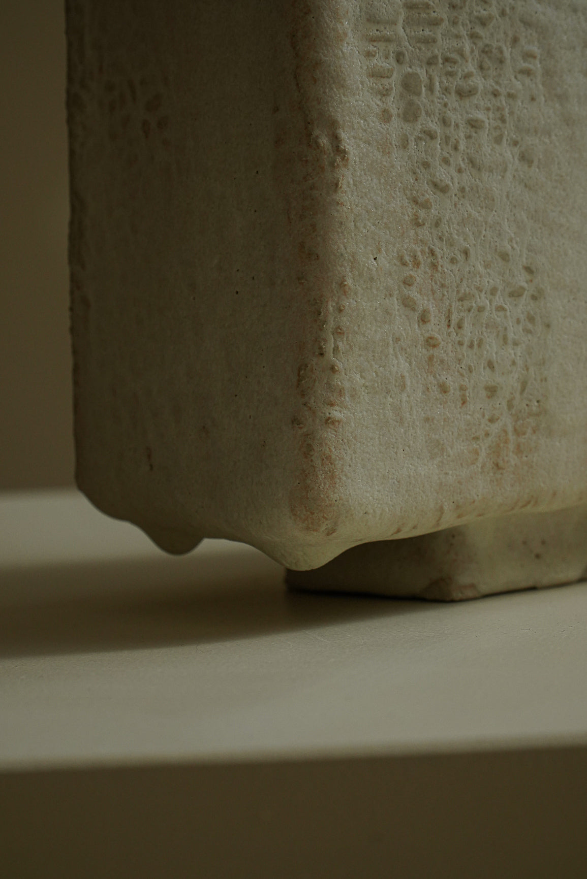 VASE BLANC TEXTURÉ