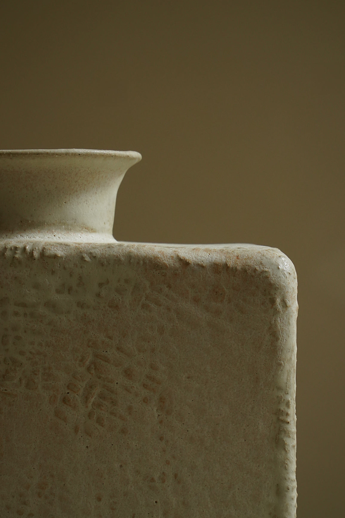 VASE BLANC TEXTURÉ