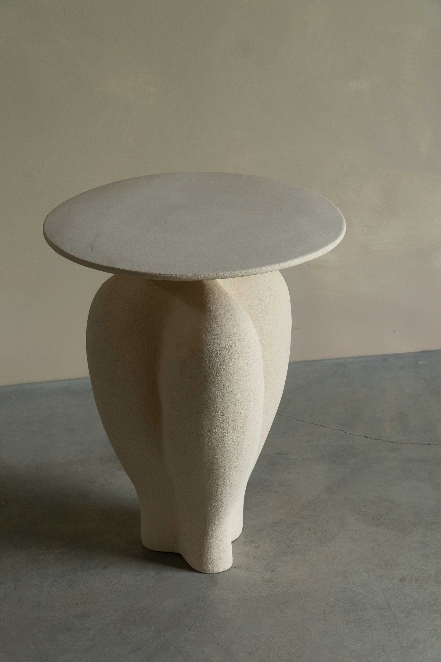 Large Danaïde vase