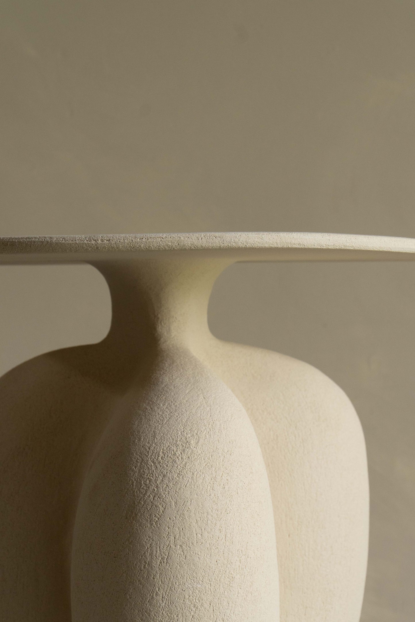 Large Danaïde vase