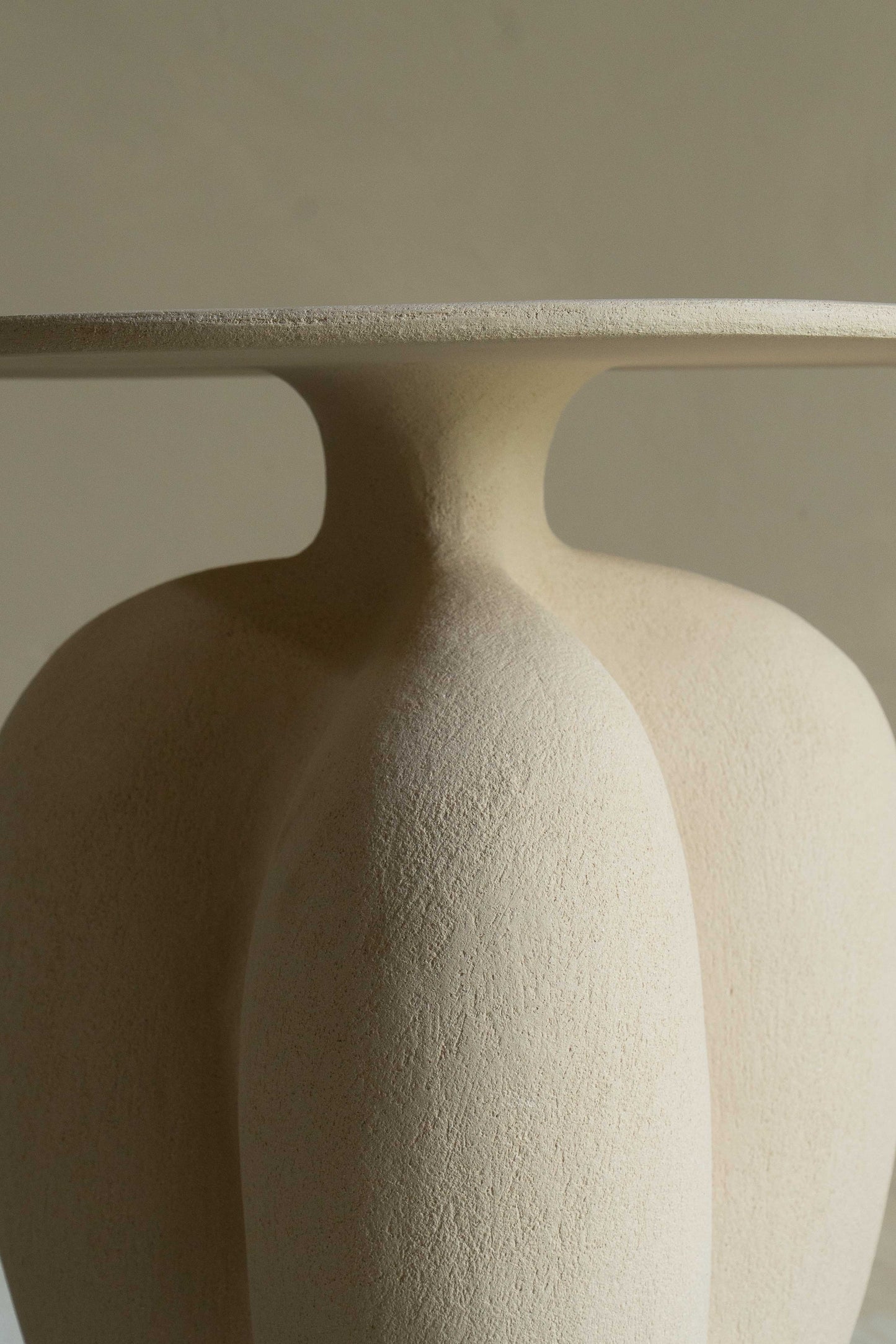 Large Danaïde vase