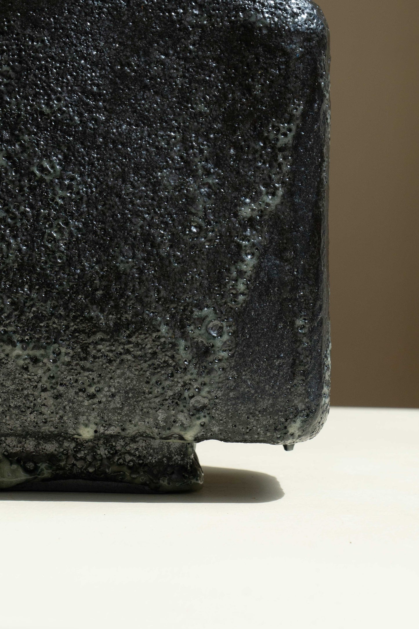VASE NOIR