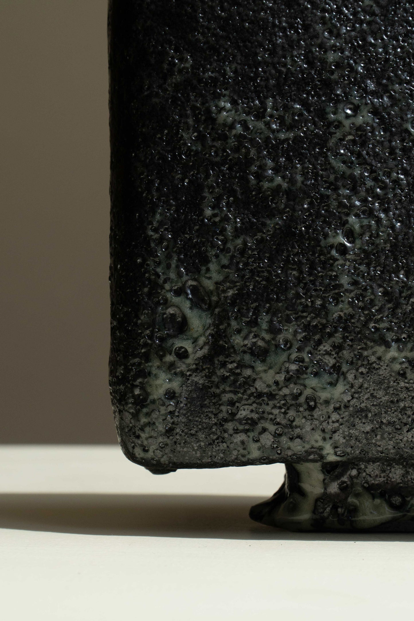 VASE NOIR