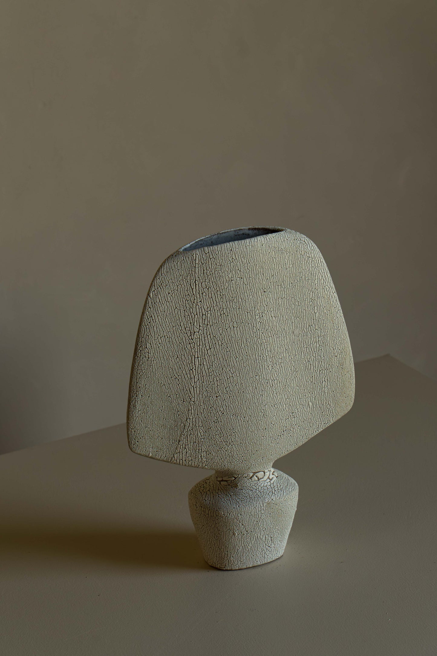 VASE DANAÏDE BLANC