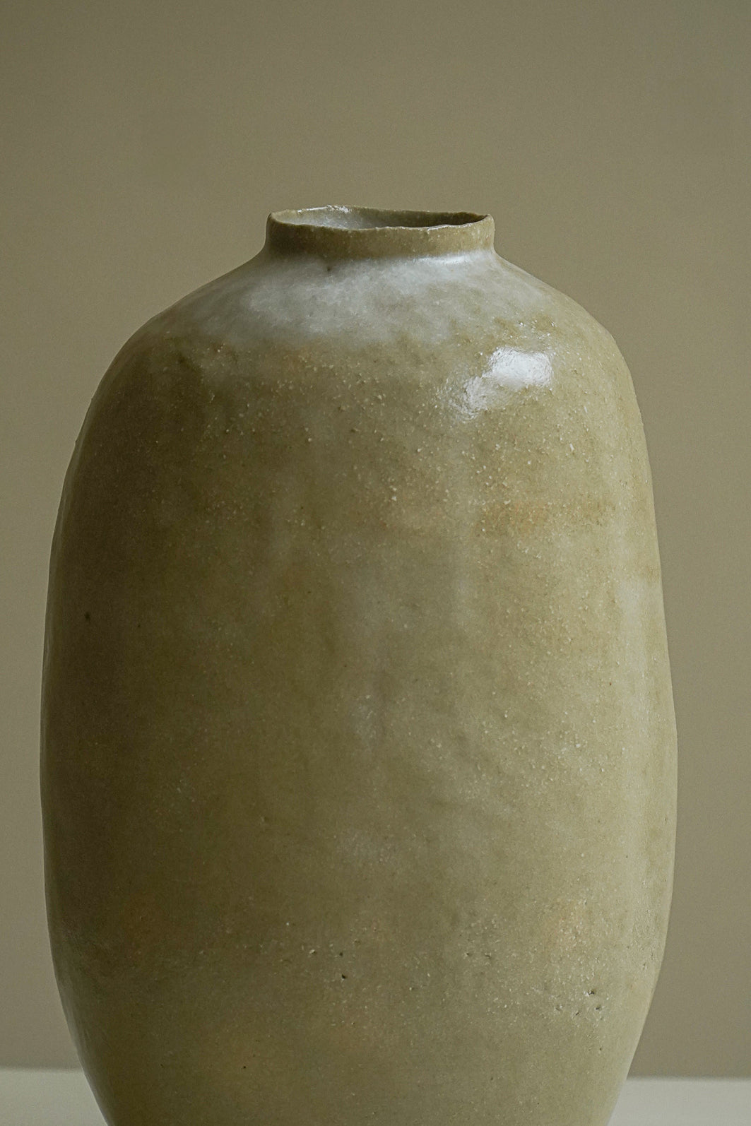 VASE OCHRE 8