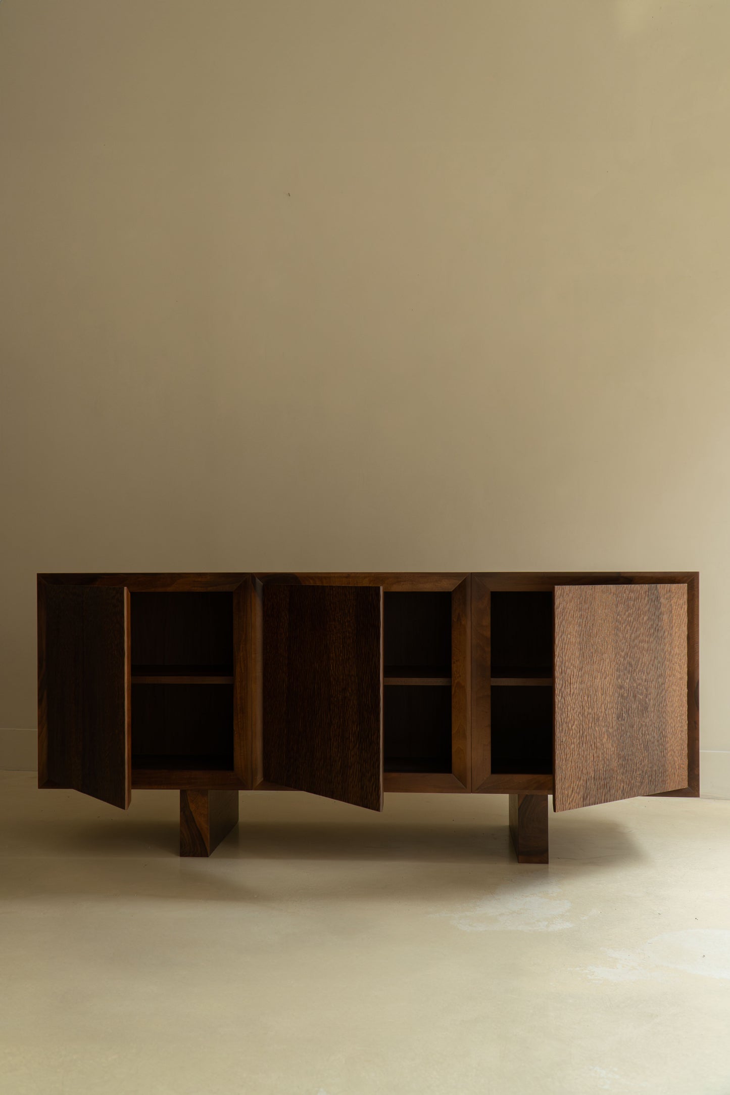 TALLULAH TROIS PORTES