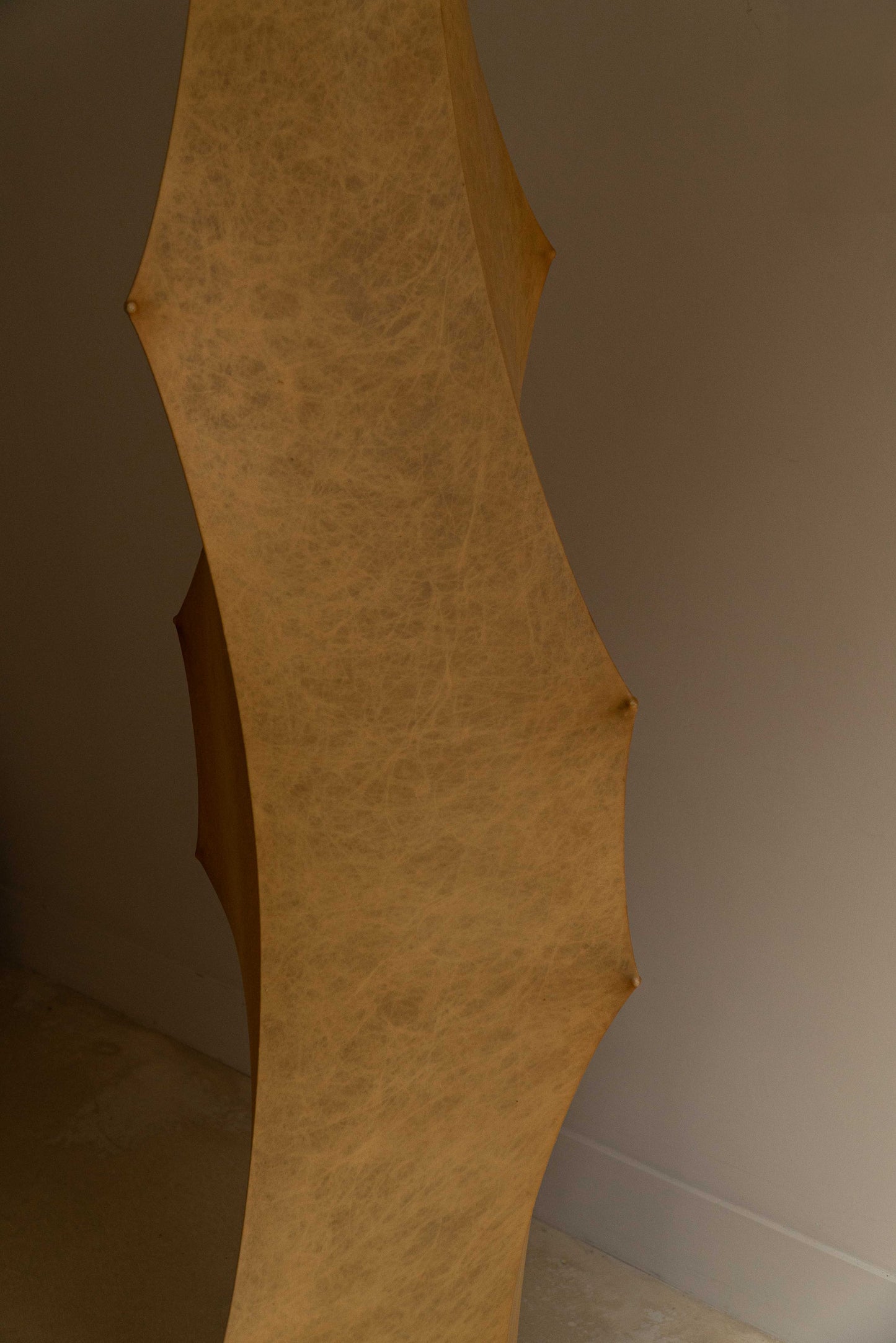 LAMPADAIRE FANTASMA