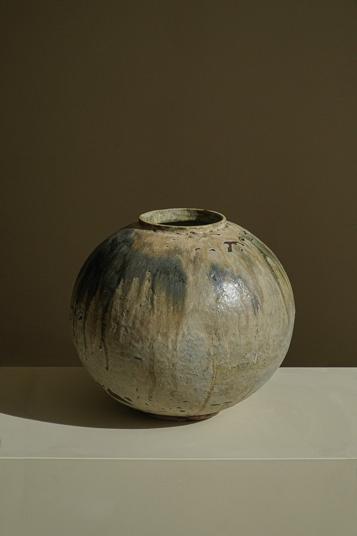VASE MOON JAR