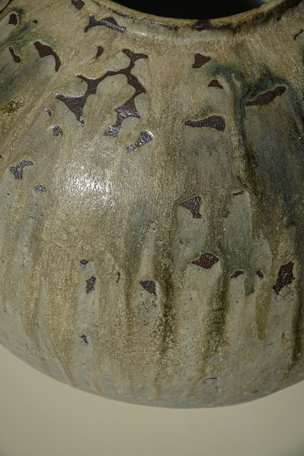 VASE MOON JAR