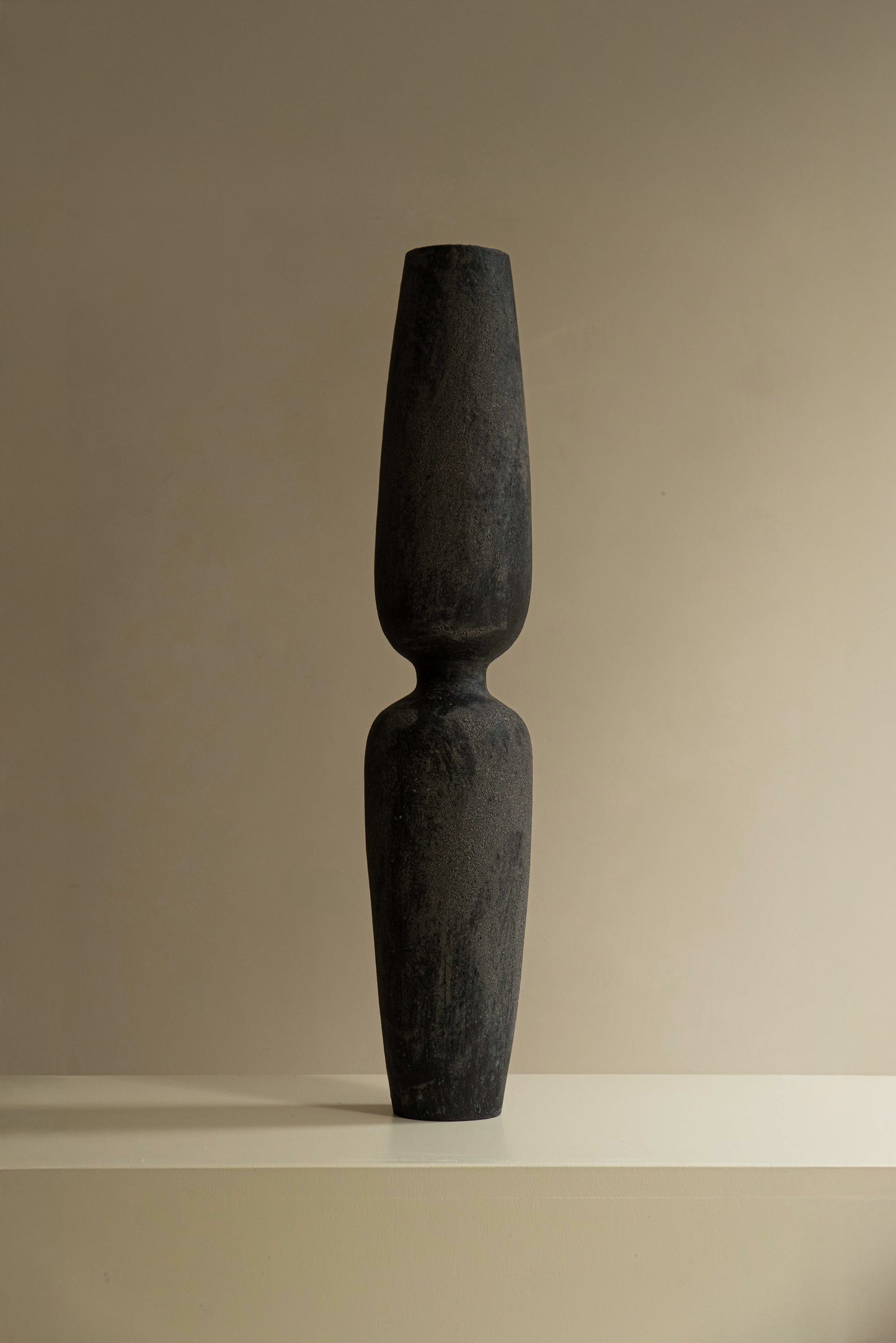 VASE SILHOUETTE CRATÈRE NOIR