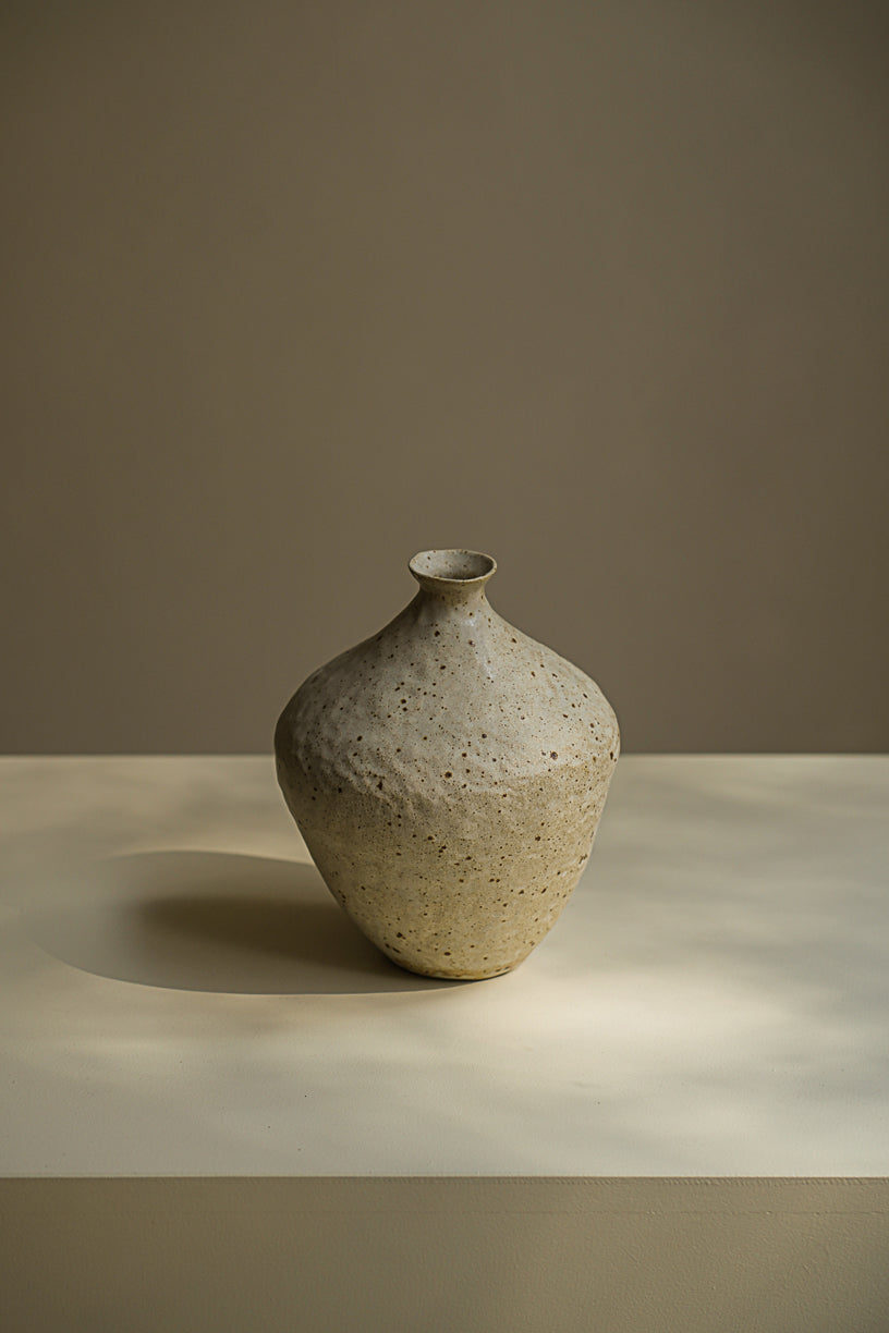 Vase Milk 00
