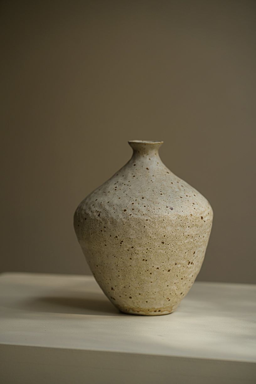 Vase Milk 00