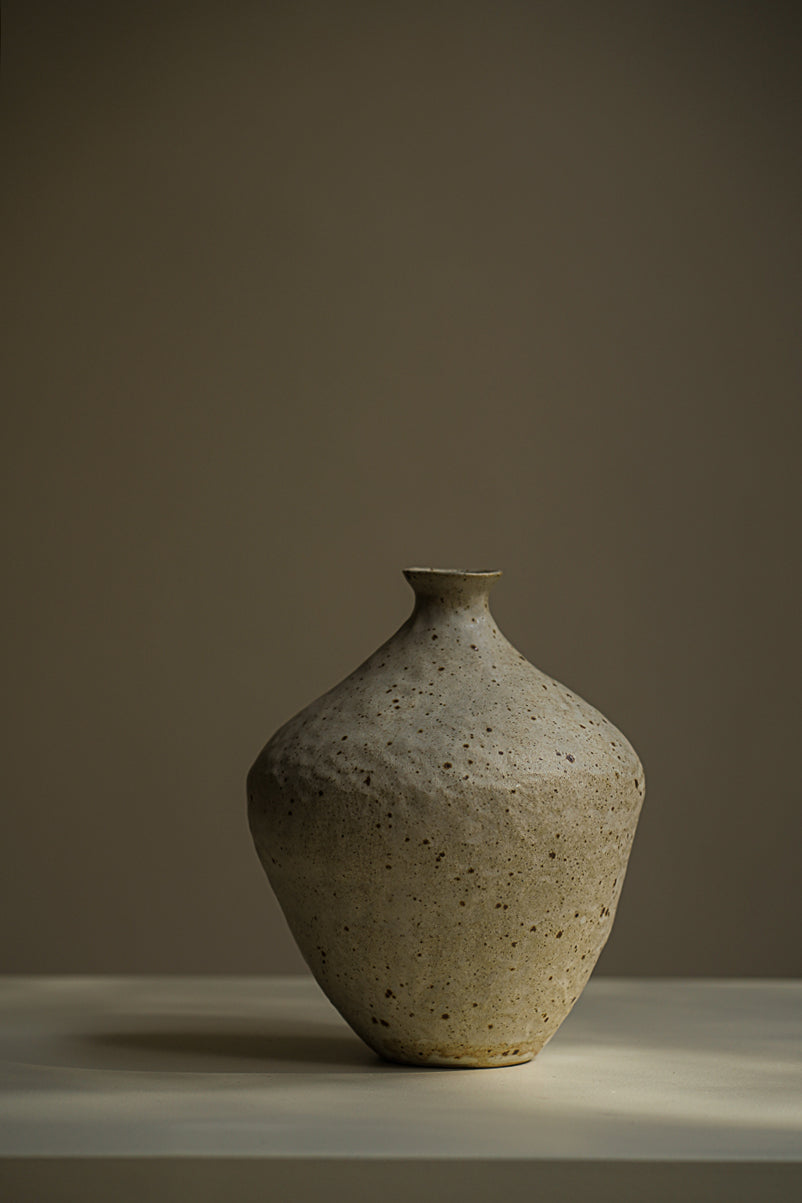 Vase Milk 00