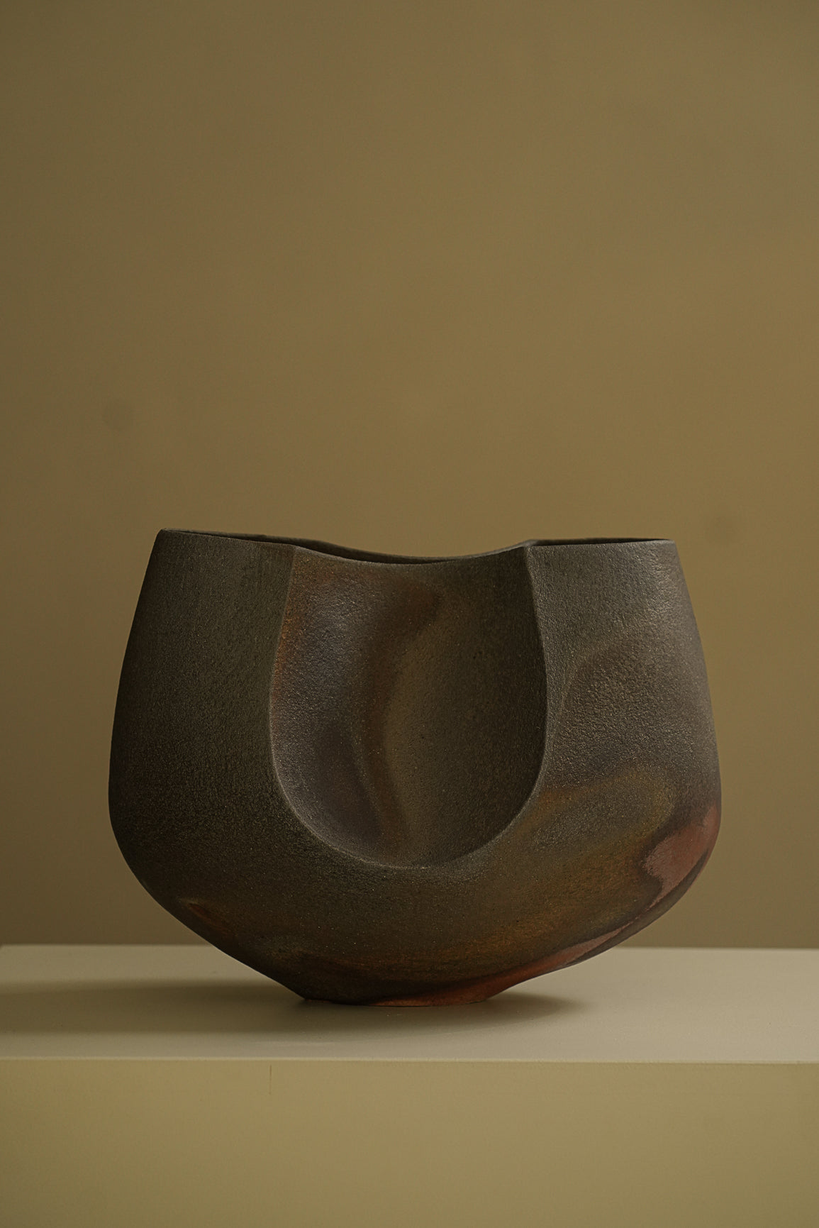 GRAND VASE CUIT AU BOIS