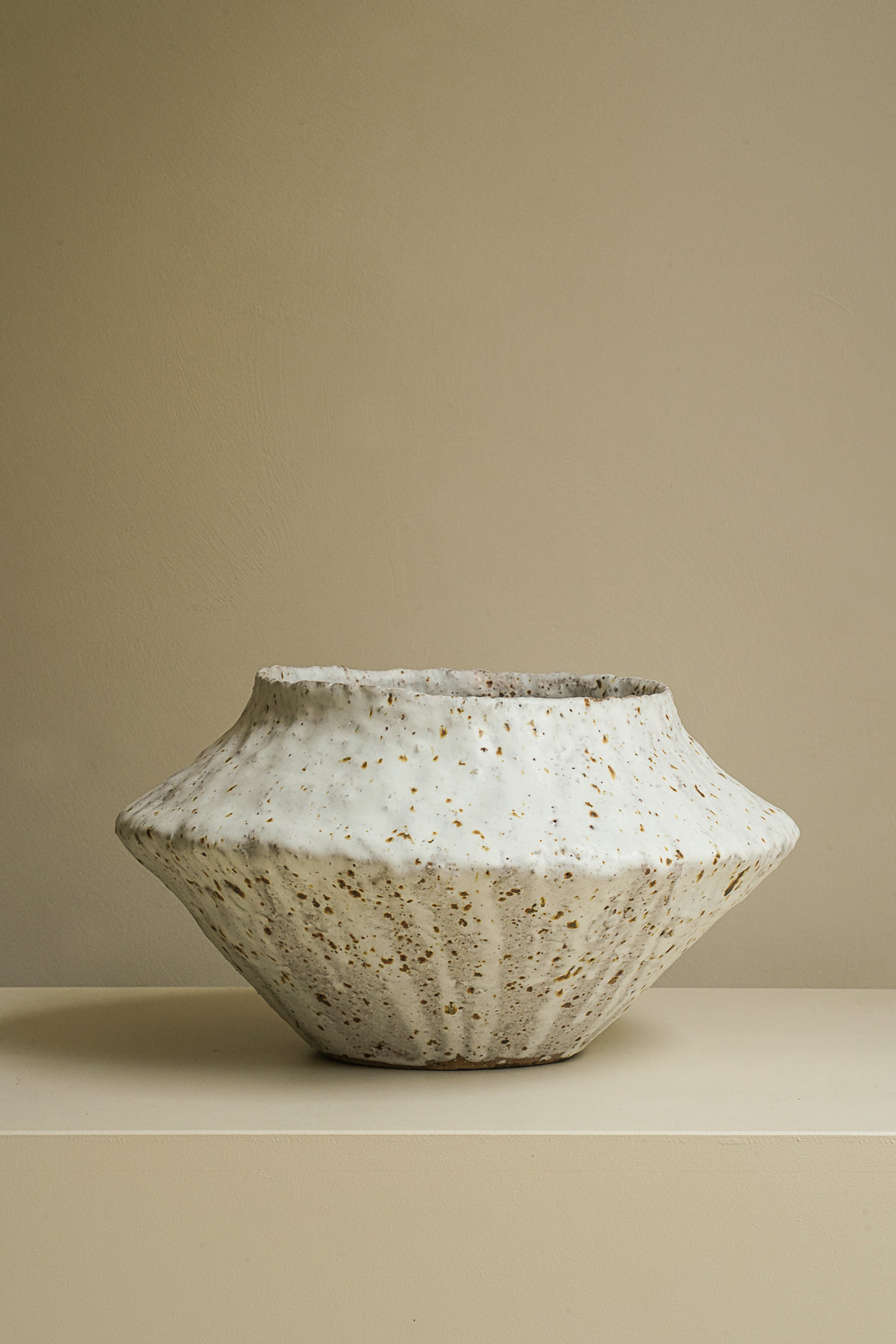 GRAND VASE