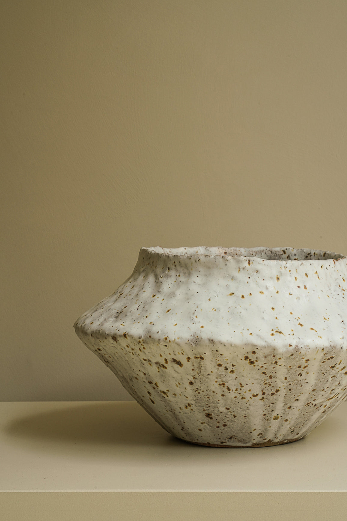 GRAND VASE