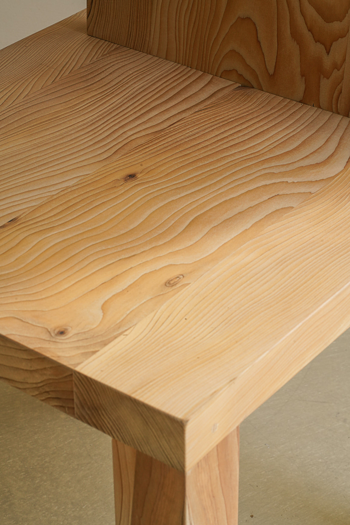 CHAISE ABSENTES