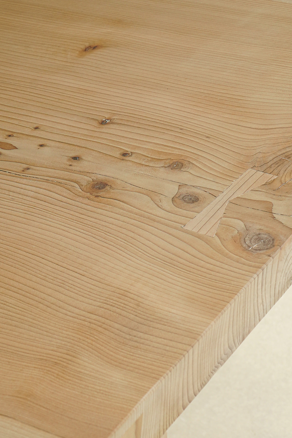 TABLE MÉMOIRE