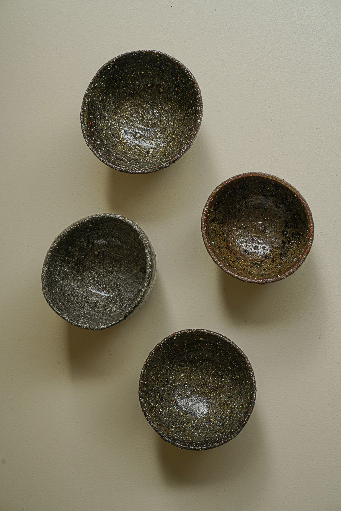 TASSE EN GRÈS SAUVAGE