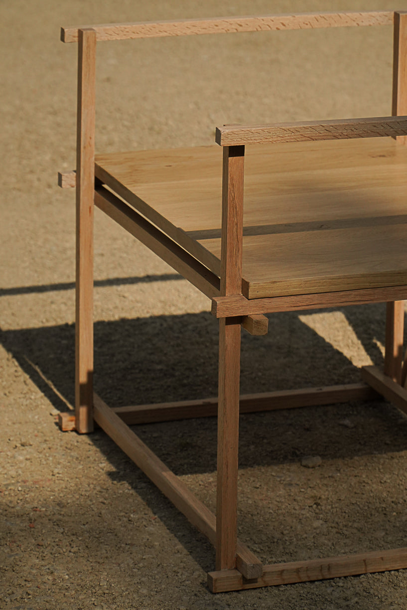 Arles armchair