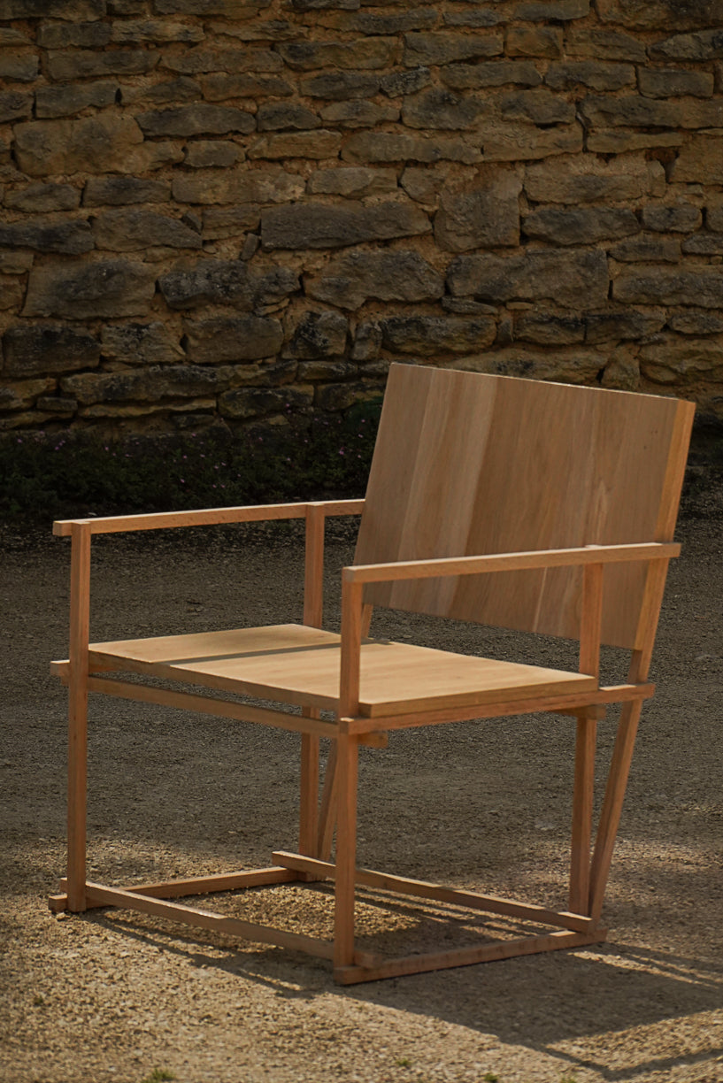 Arles armchair