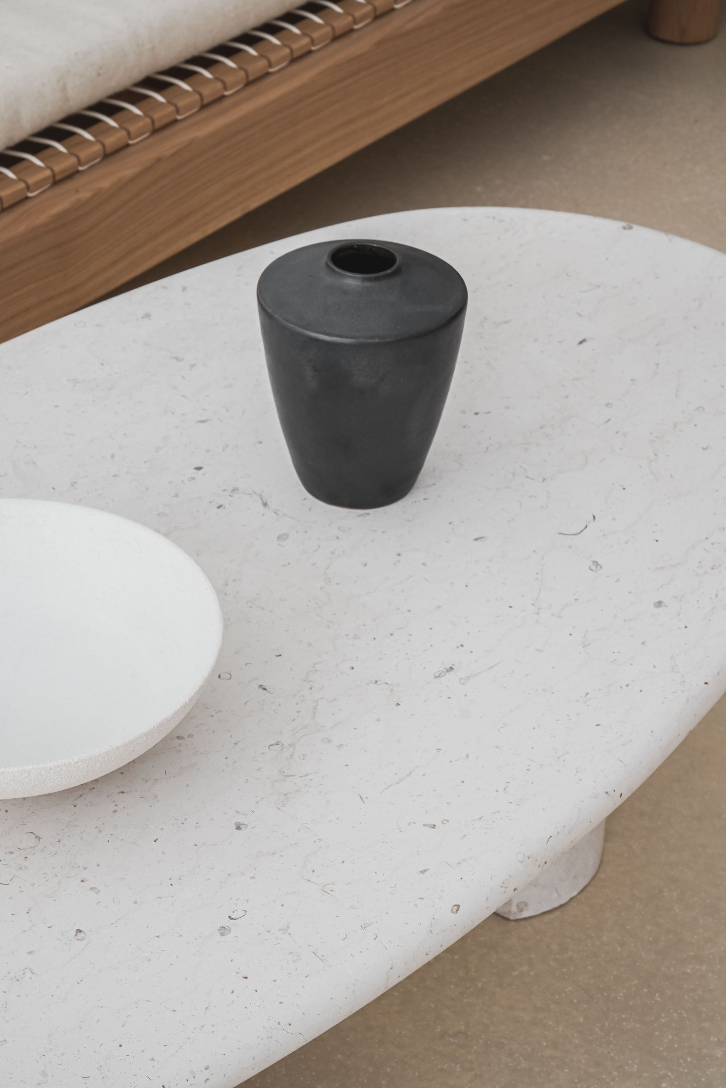 Abey table