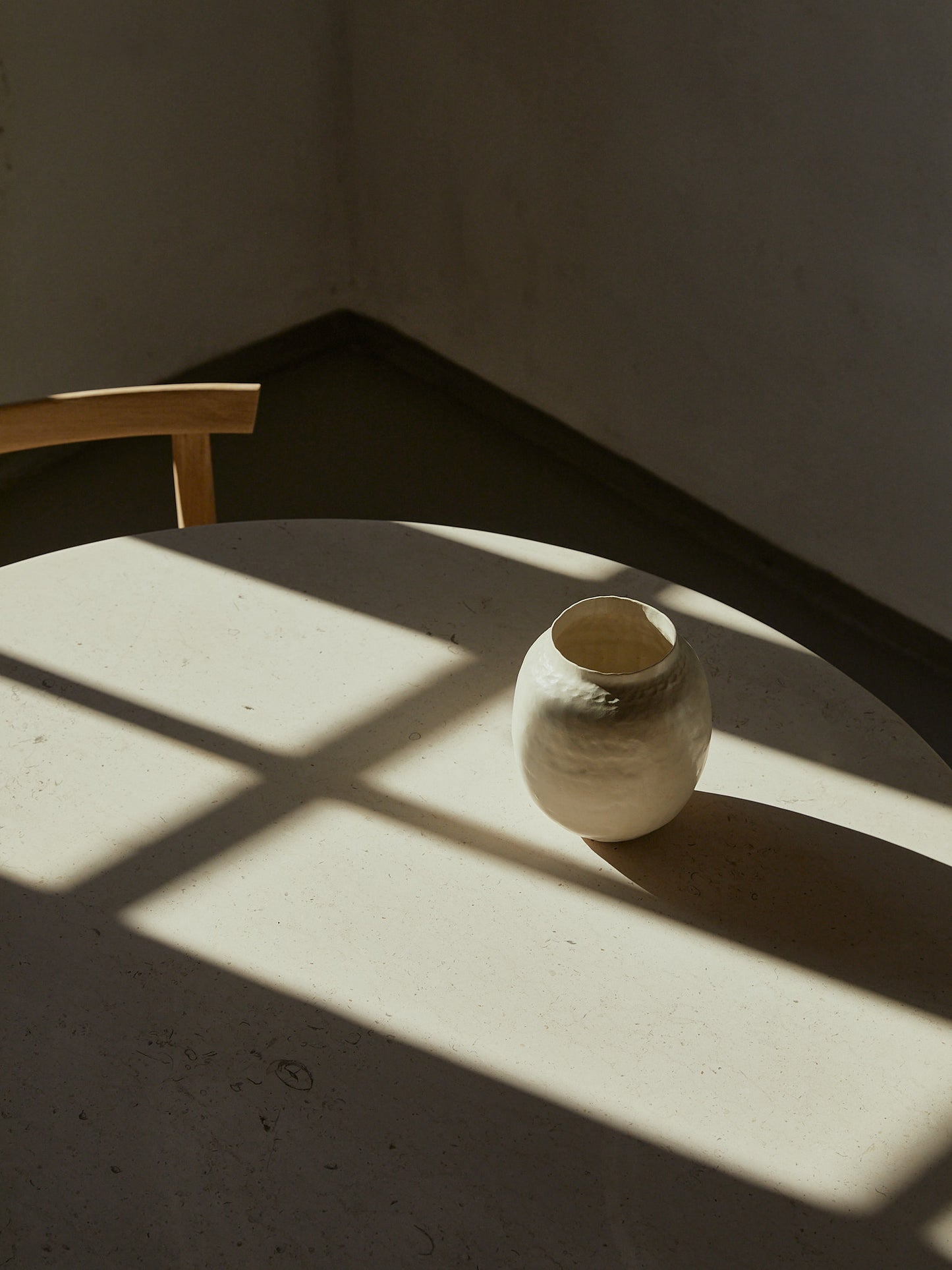 Donoma Table