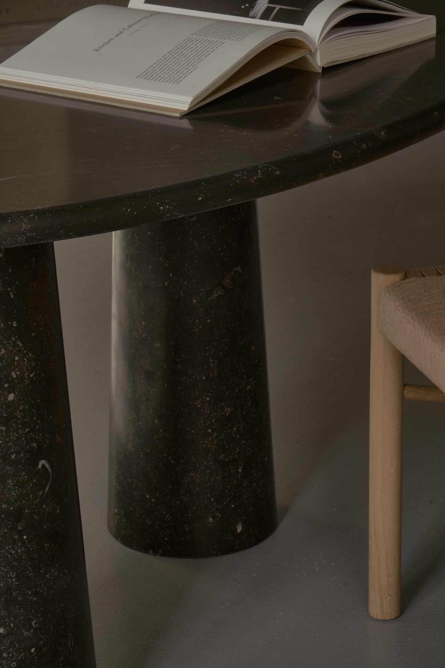Aponi table