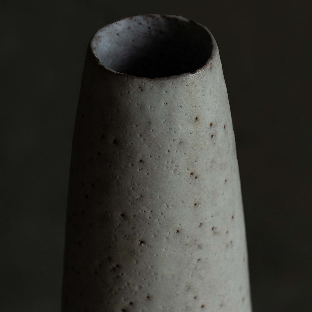 
                      
                        Vase base large et haut Silhouette
                      
                    
