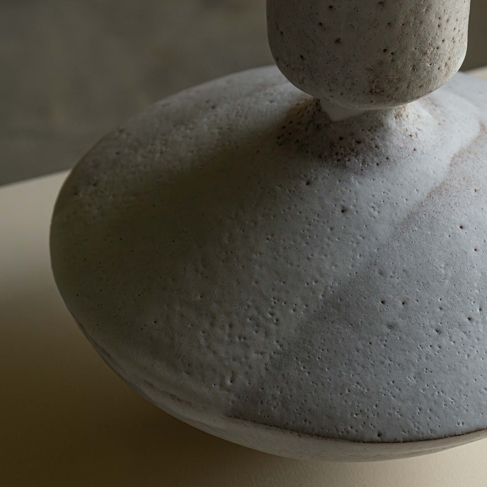 
                      
                        Vase base large et haut Silhouette
                      
                    