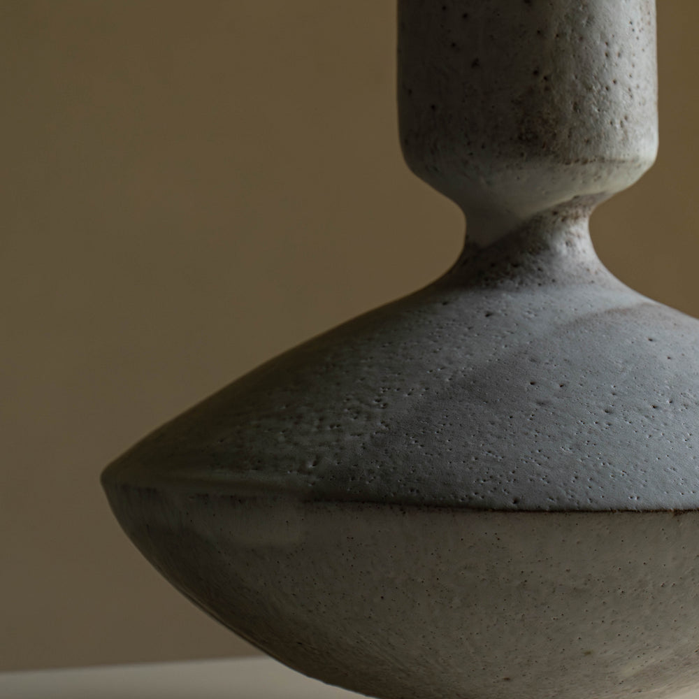 
                      
                        Vase base large et haut Silhouette
                      
                    