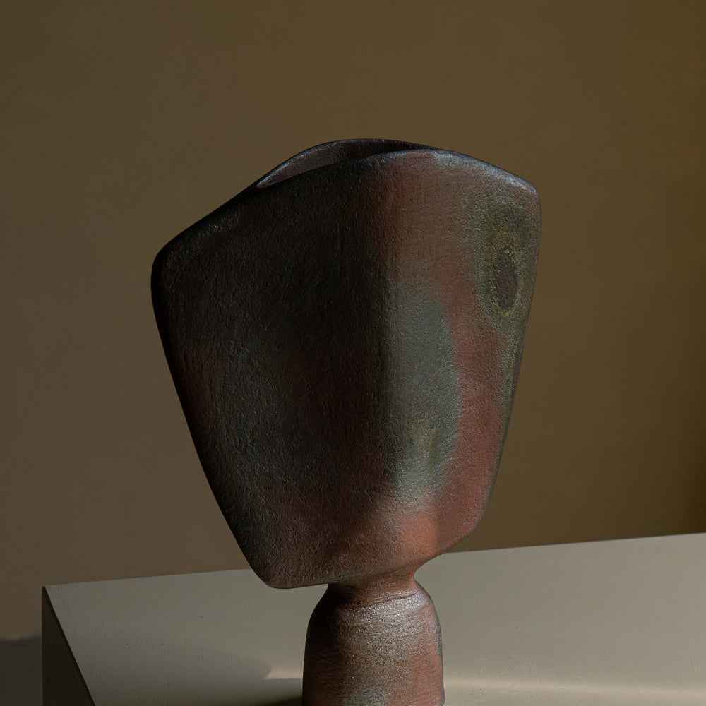 
                      
                        Vase Danaïde grès cuisson bois
                      
                    