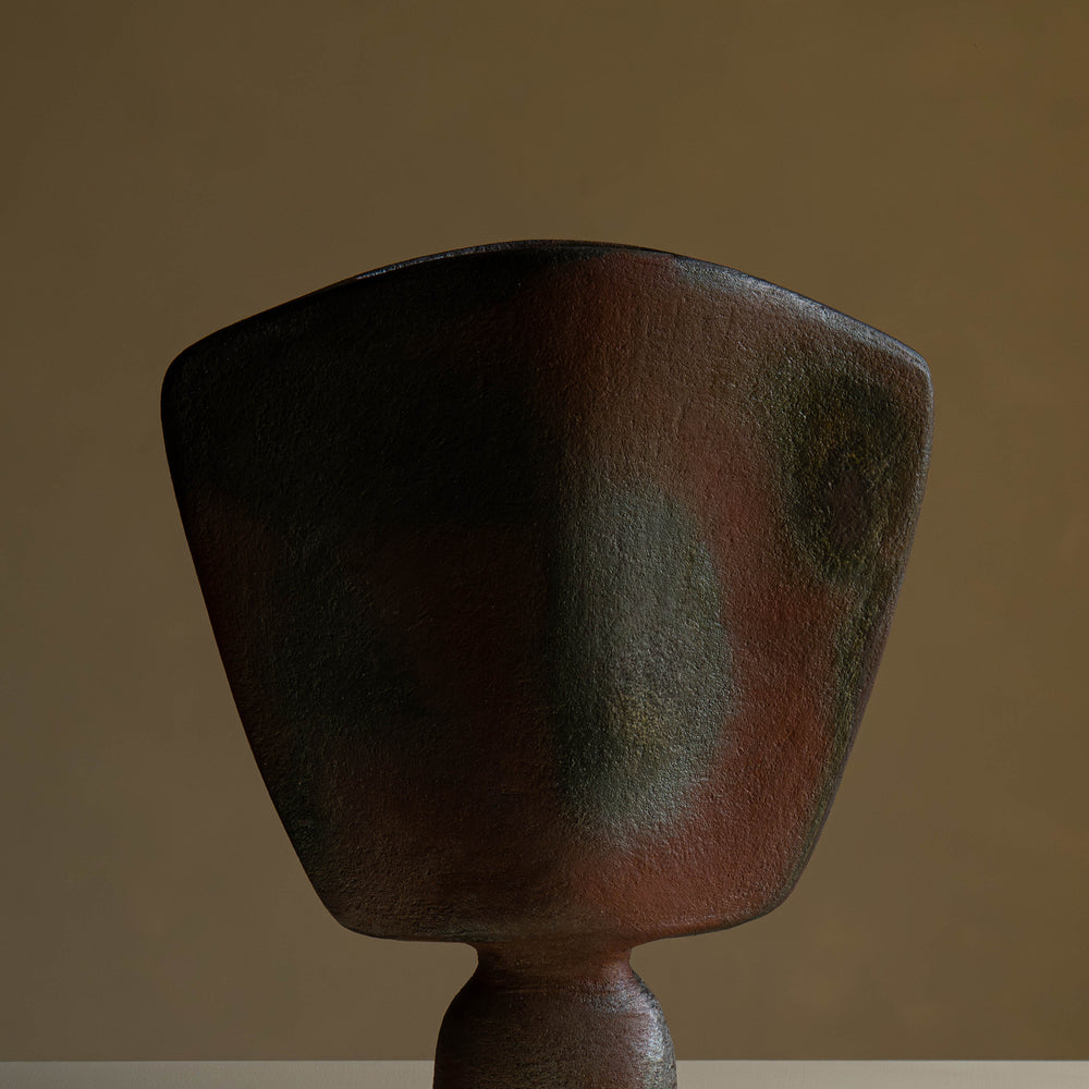 
                      
                        Vase Danaïde grès cuisson bois
                      
                    
