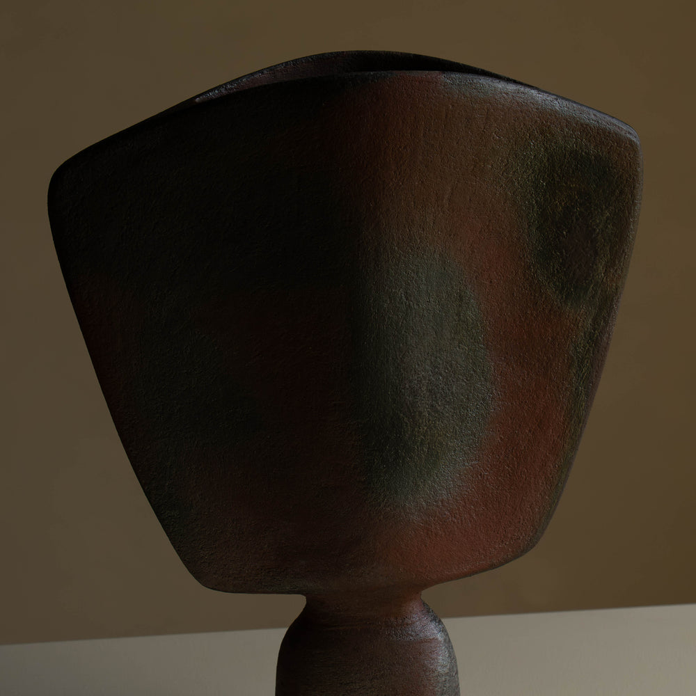 
                      
                        Vase Danaïde grès cuisson bois
                      
                    