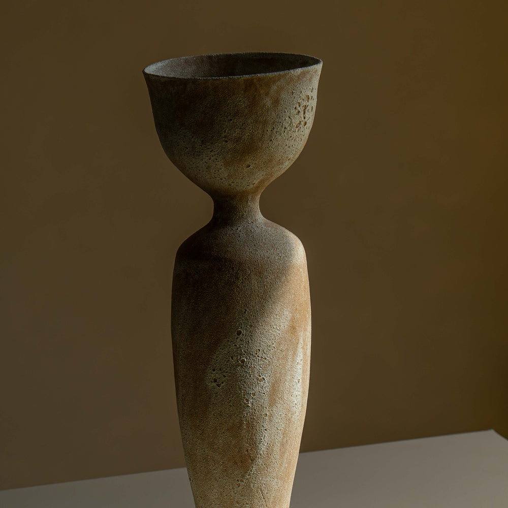 
                      
                        VASE COUPE CRATÈRE II
                      
                    
