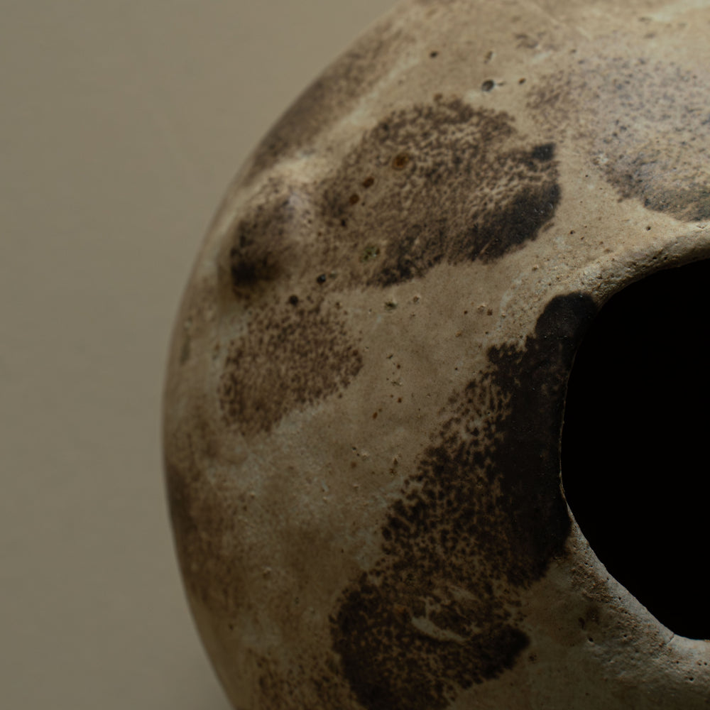 
                      
                        VASE BOULE
                      
                    