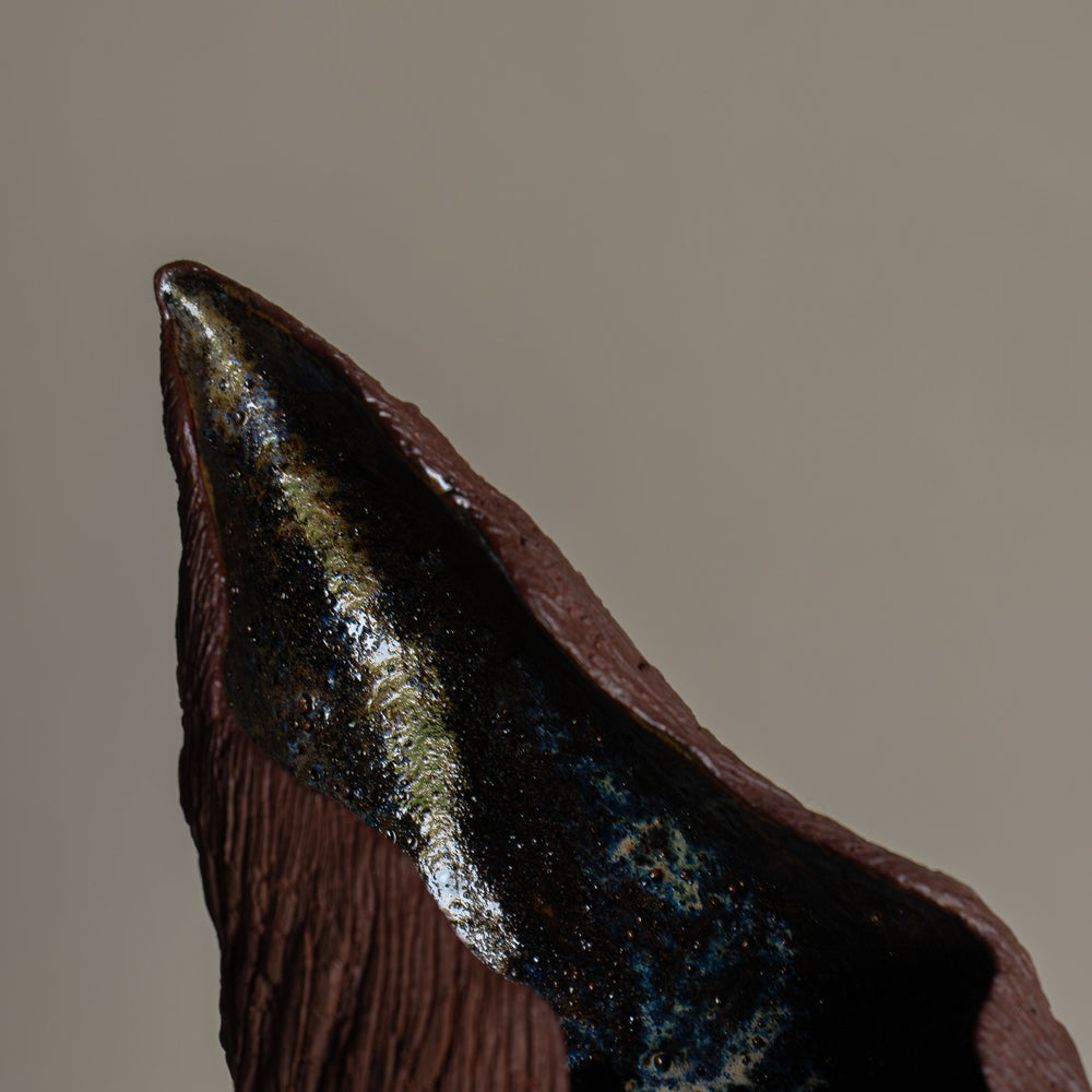 
                      
                        VASE II
                      
                    