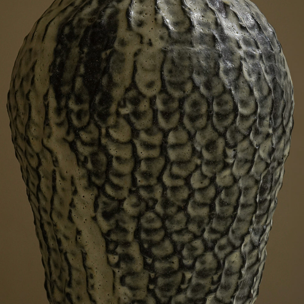 
                      
                        VASE I
                      
                    