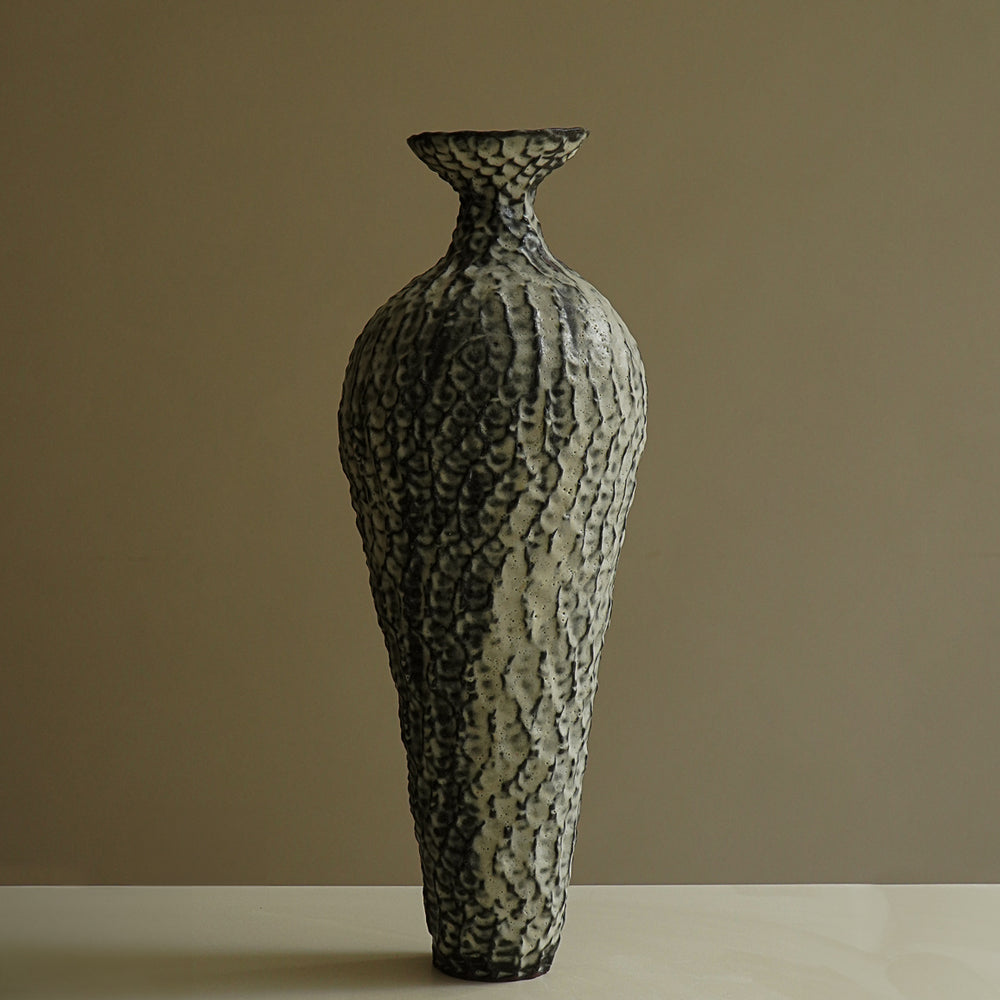 
                      
                        VASE I
                      
                    