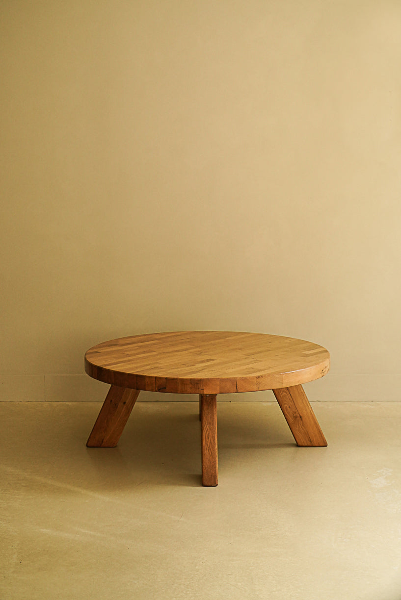 Solid oak round coffee table