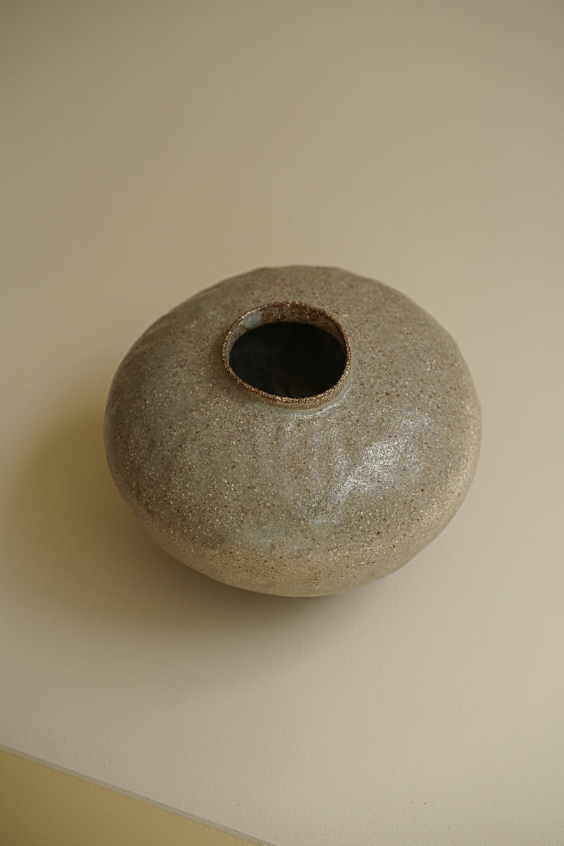 Vase Granite 02