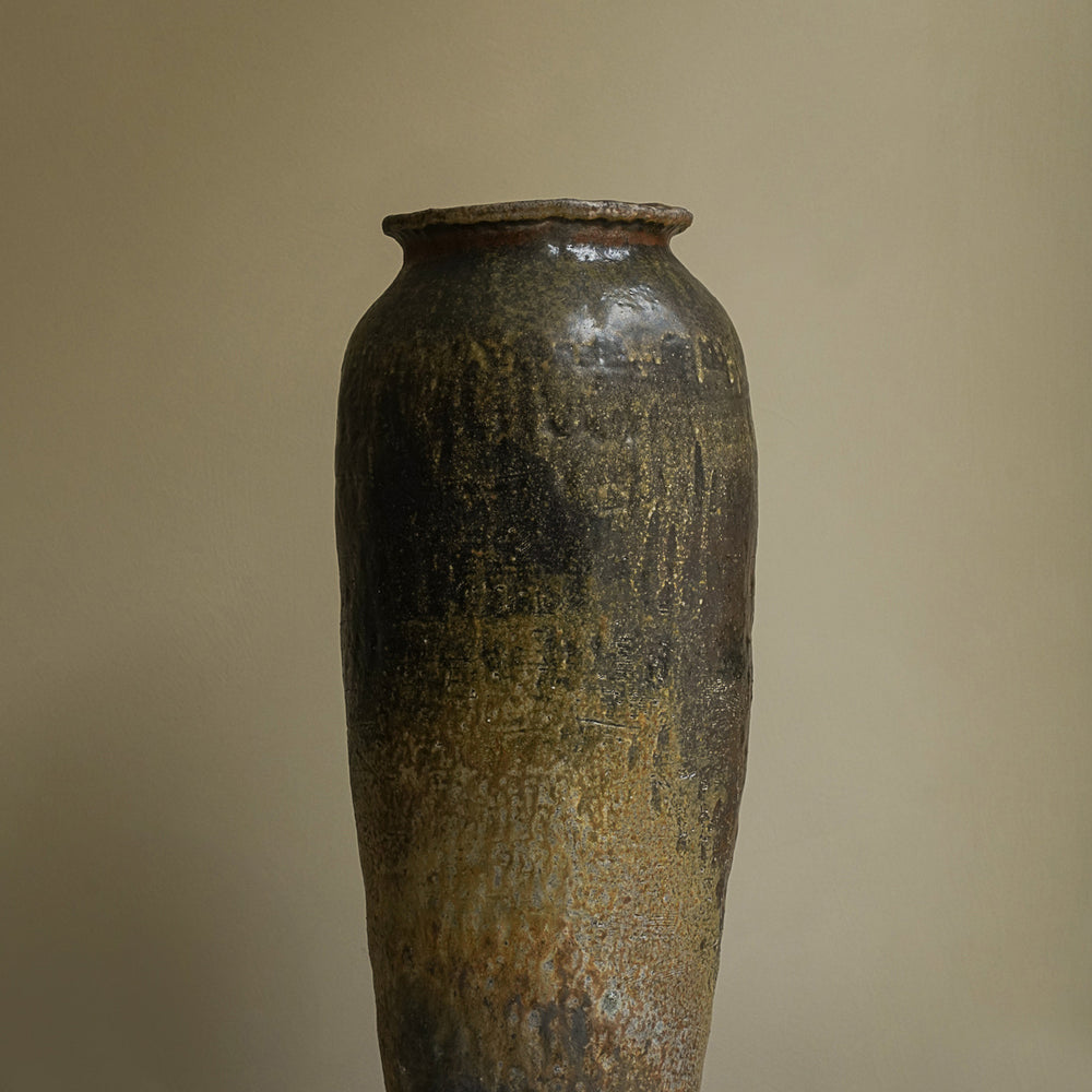 
                      
                        VASE II
                      
                    