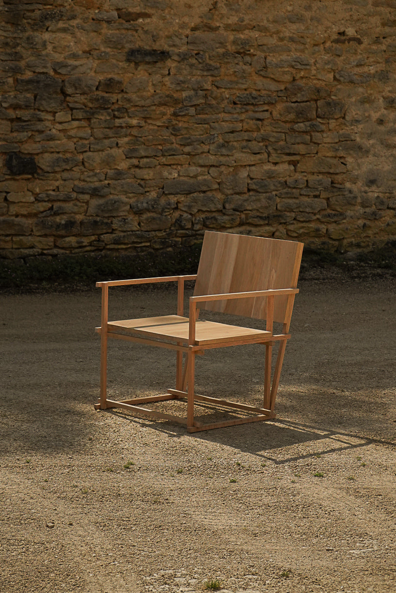 Arles armchair